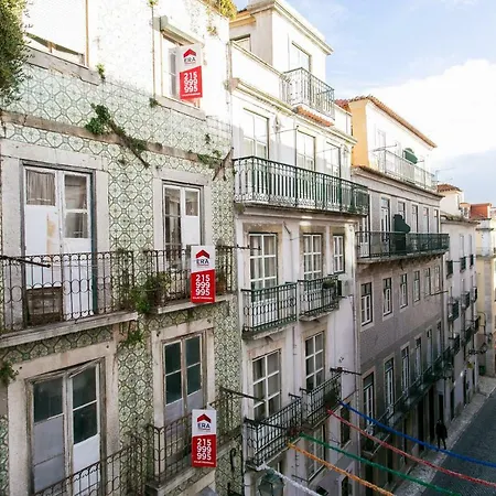 Joivy Splendid 2br Flat In Bairro Alto, Nearby Luis De Camoes Square
