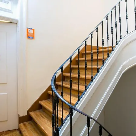 Guestready - Beautiful Flat Near S. Jorge Castle * ליסבון